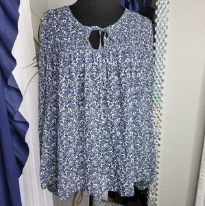 NWOT Bobeau collection Women's blouse